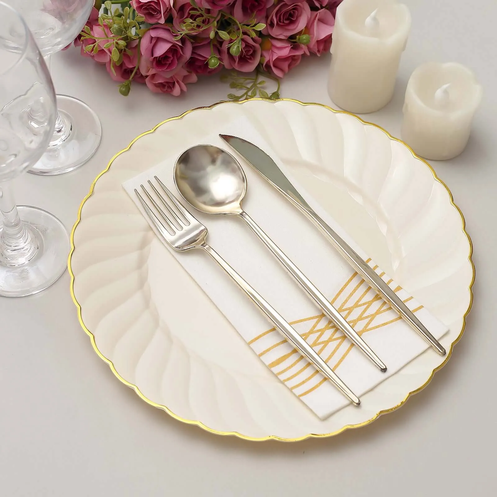 10 Pack 10" Ivory Gold Flair Rim Disposable Dinner Plates, Round Plastic Party Plates