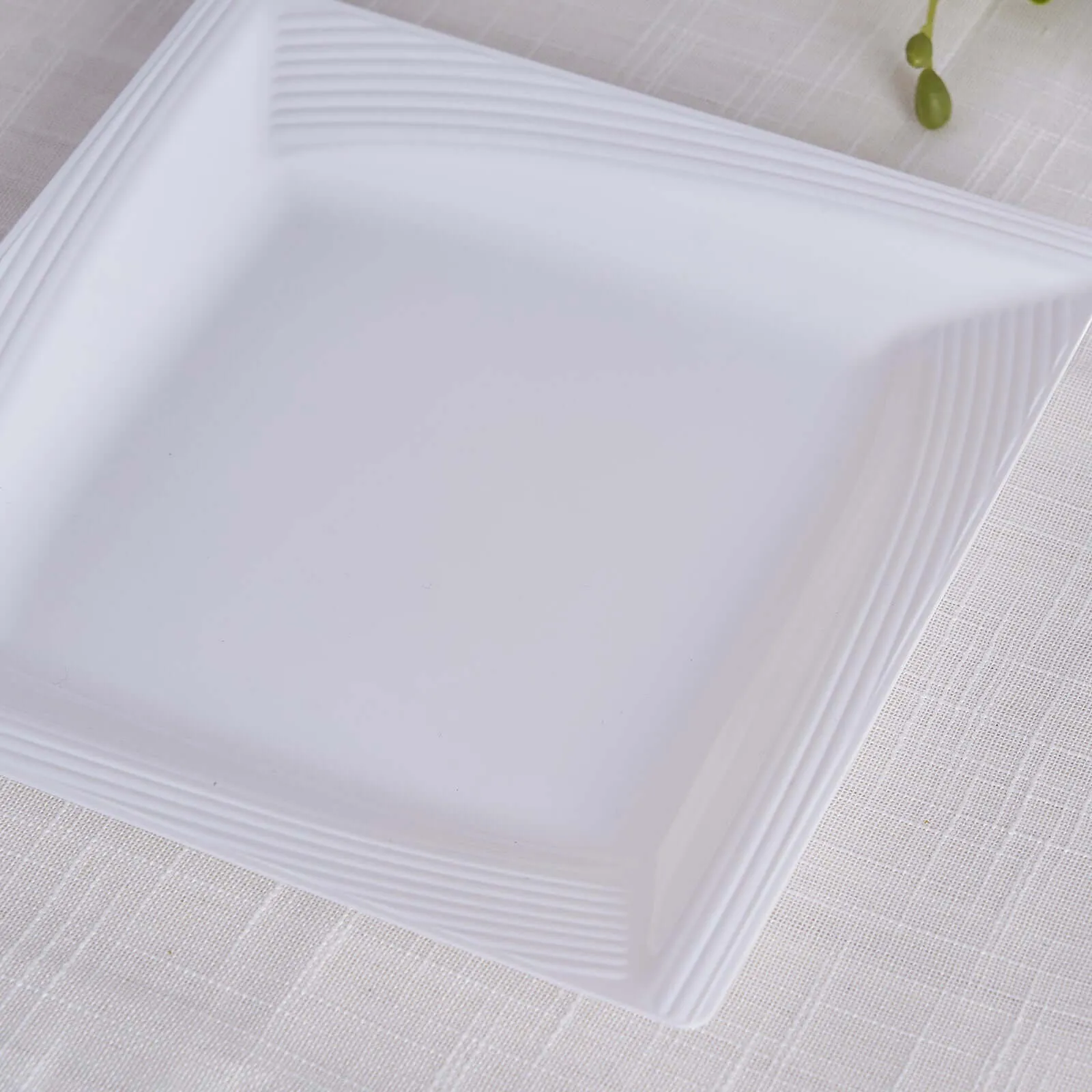 10 Pack White 6" Square Geometric Ridge Trim Plastic Salad Plates, Disposable Appetizer Plates