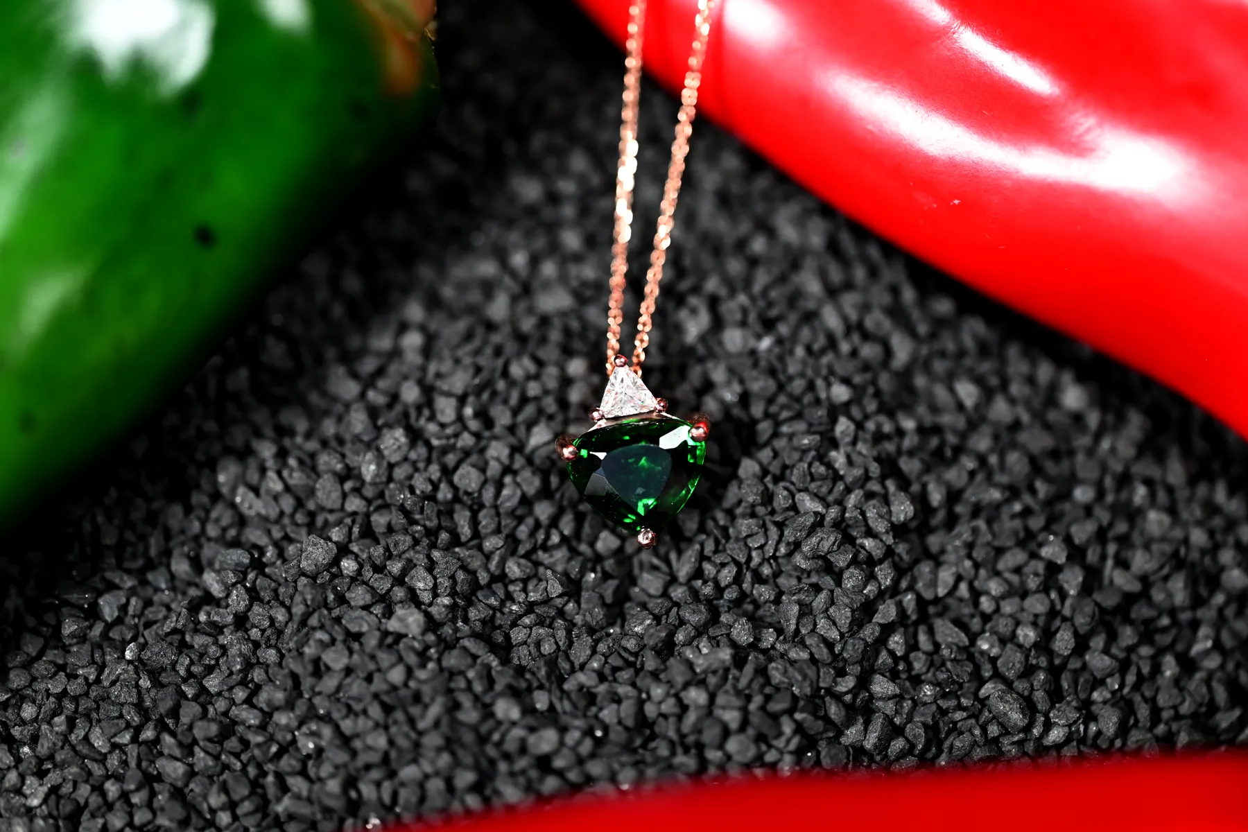 3.04CT CHROME TOURMALINE AND DIAMOND PENDANT