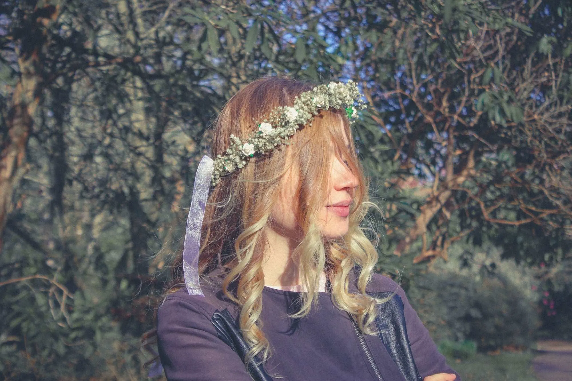 Baby's Breath and Ivory Dainty Roses Crown, Dainty Wreath, Dainty Rose Crown, Dainty Dried Flower Wreath, Whimsical Forest Crown