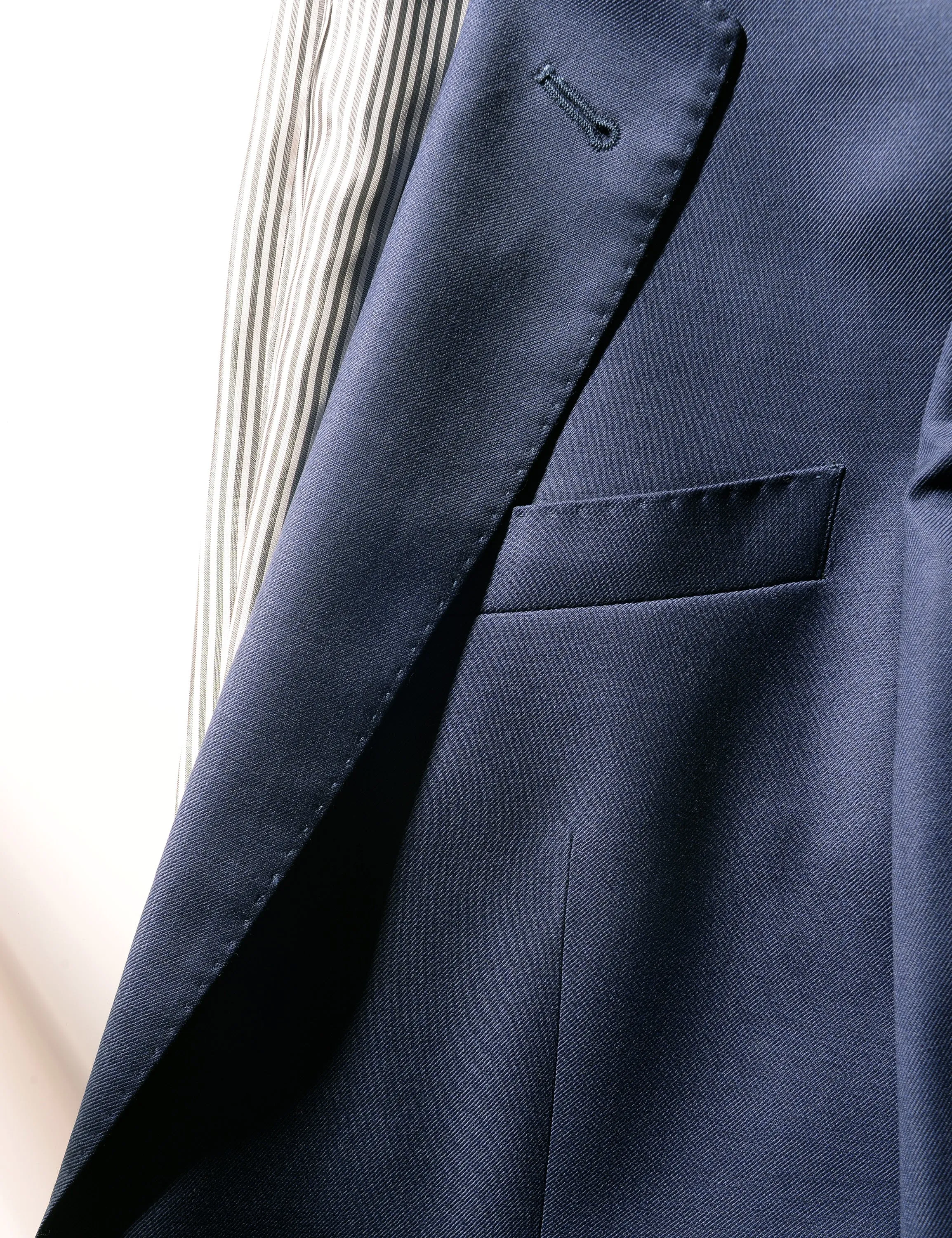 BKT50 Tailored Jacket in Super 120s Twill - Bright Navy