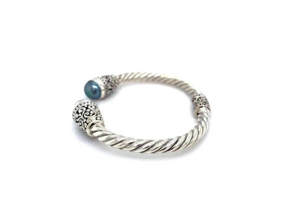 Fiorella Bangle- Grey Pearl