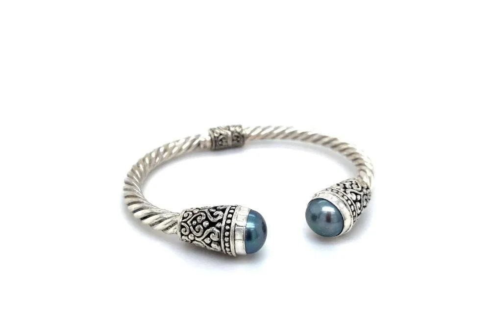 Fiorella Bangle- Grey Pearl