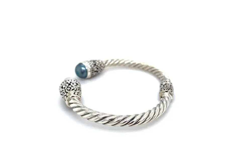 Fiorella Bangle- Grey Pearl