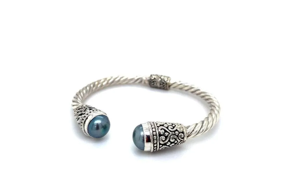 Fiorella Bangle- Grey Pearl