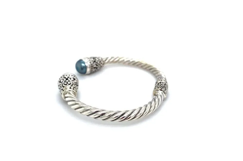 Fiorella Bangle- Grey Pearl