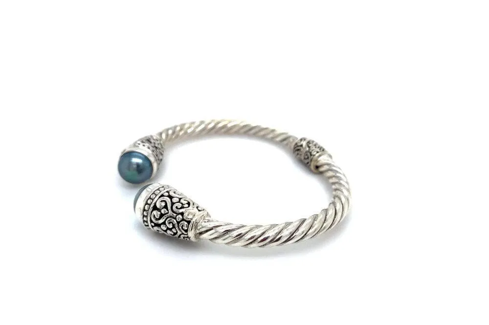 Fiorella Bangle- Grey Pearl