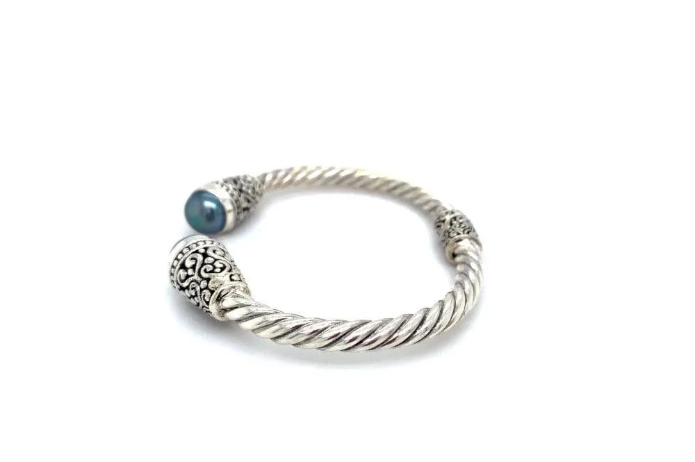 Fiorella Bangle- Grey Pearl