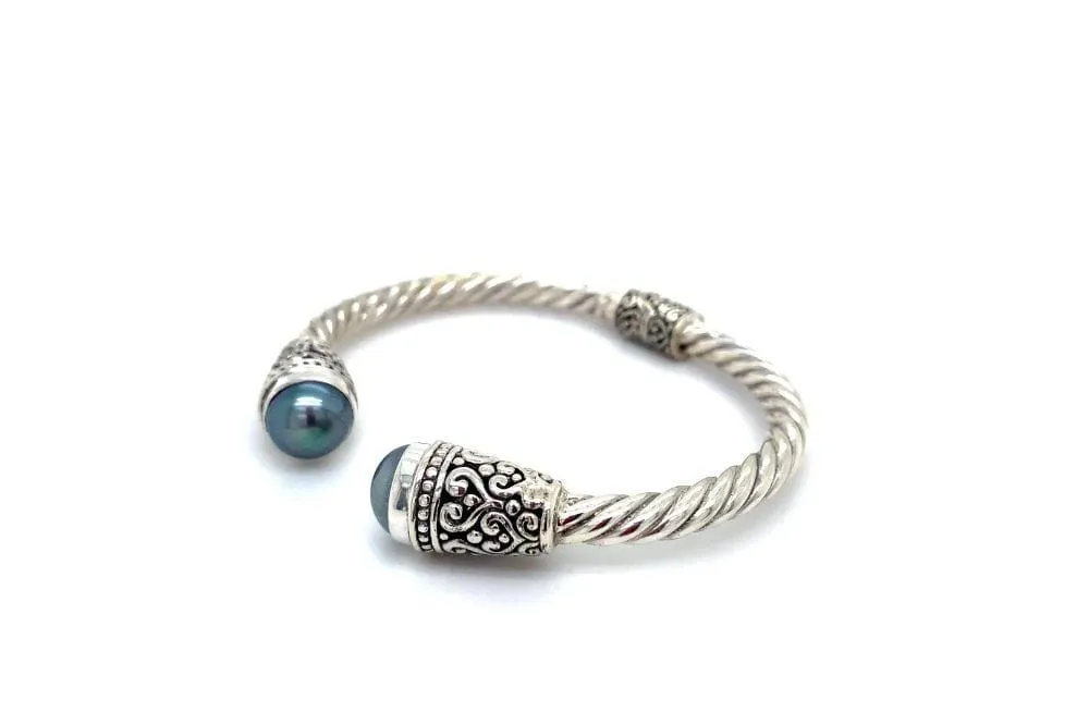 Fiorella Bangle- Grey Pearl