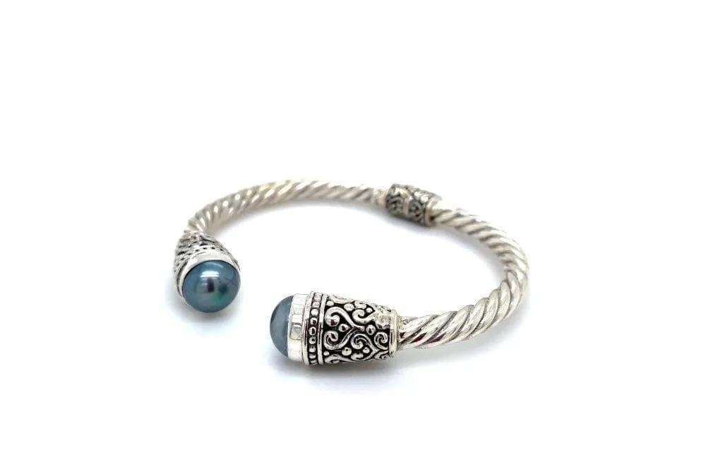 Fiorella Bangle- Grey Pearl