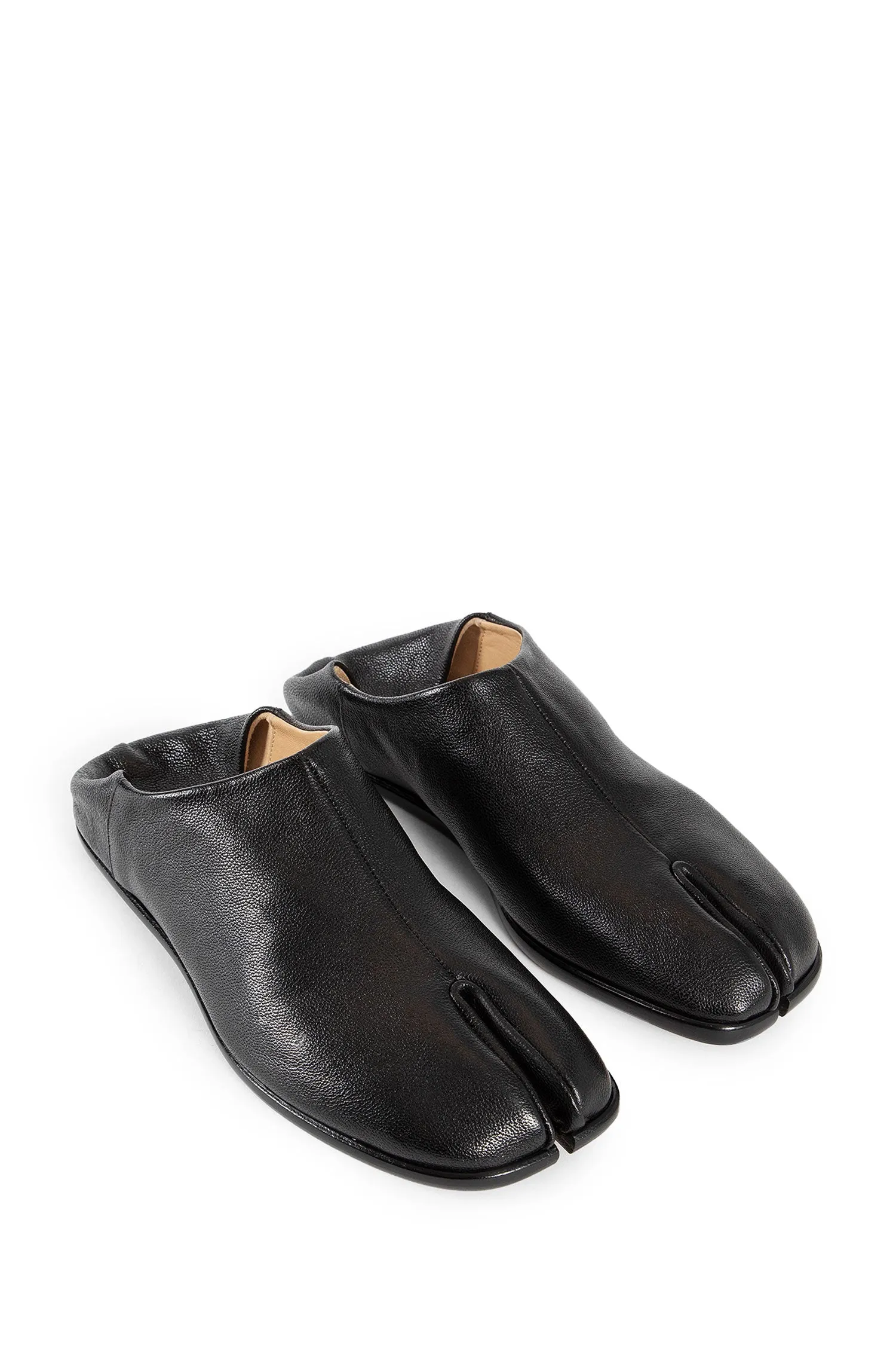 MAISON MARGIELA MAN BLACK LOAFERS & FLATS