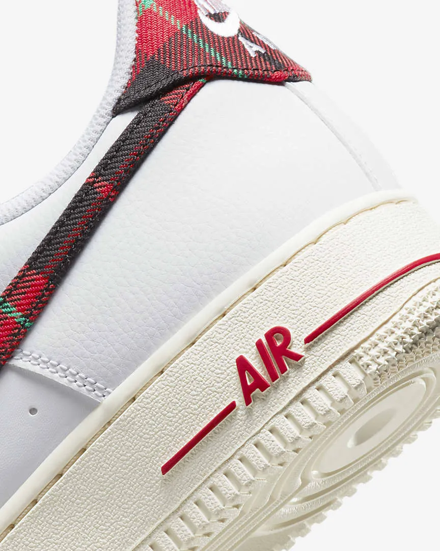 Nike Air Force 1 '07 LV8 (WHITE/UNIVERSITY RED-STADIUM GREEN)