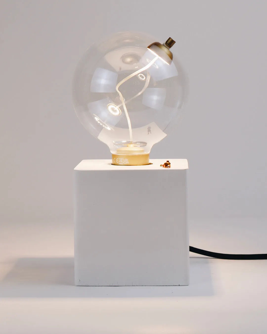 "Read and shine" Lamp